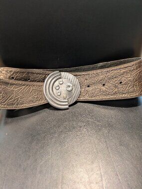 Authentic 1980s vintage embossed leather belt by Retro Paris w/ rhinestones!